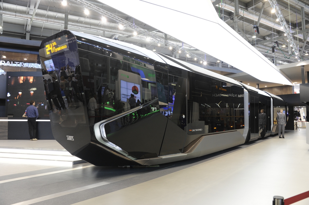 Трамвай R1. Иннопром